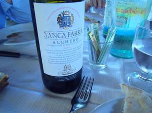 Vino_tanca_farra