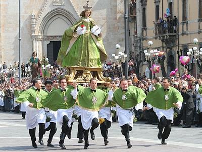 Processione-a-Sulmona